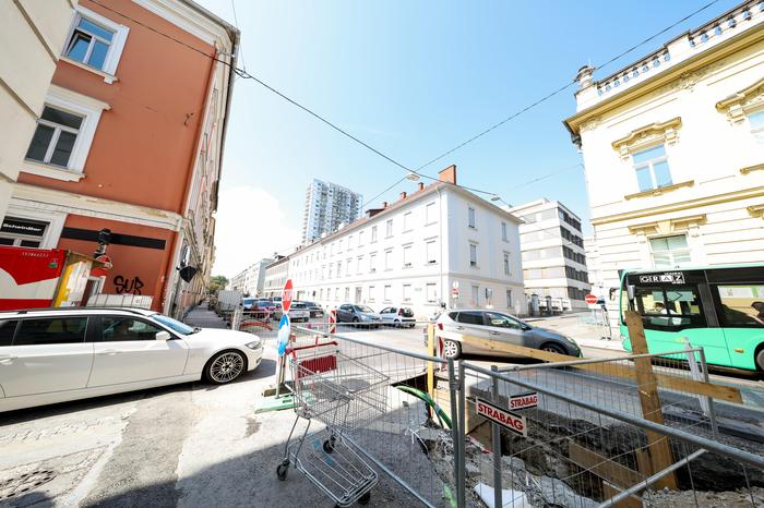 Die Baustelle in der Grazer Elisabethstraße wird noch bis November 2025 Geduld verlangen