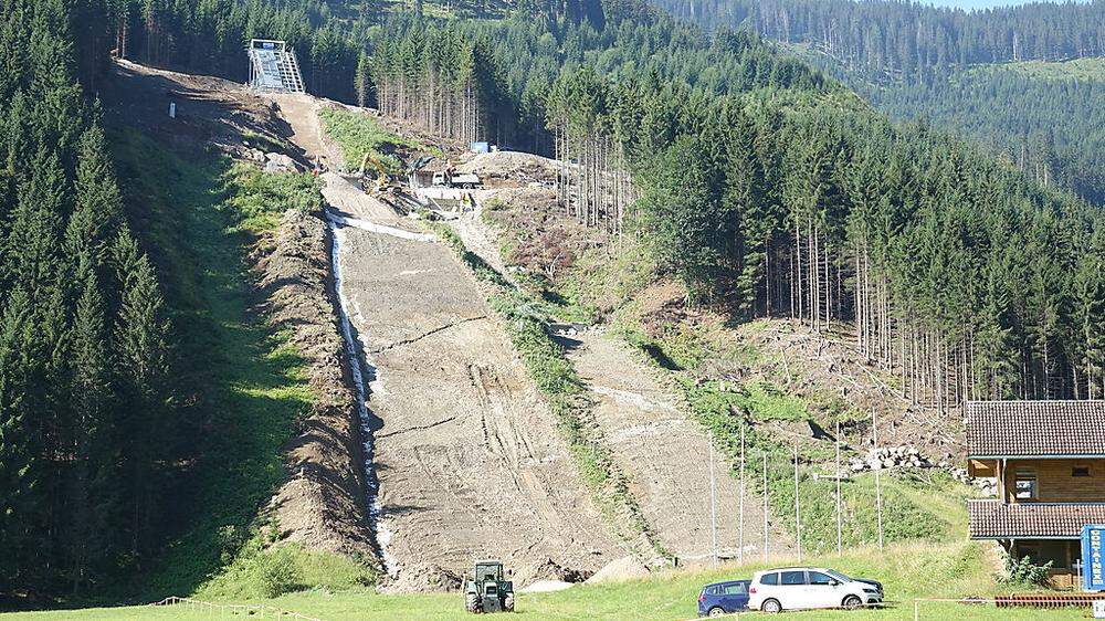 Für die Wintersaison gibt es schon zugesagte Wettbewerbe, die der SC Erzbergland auf den neuen Schanzen, die derzeit in der Eisenerzer Ramsau gebaut werden, durchführen wird	