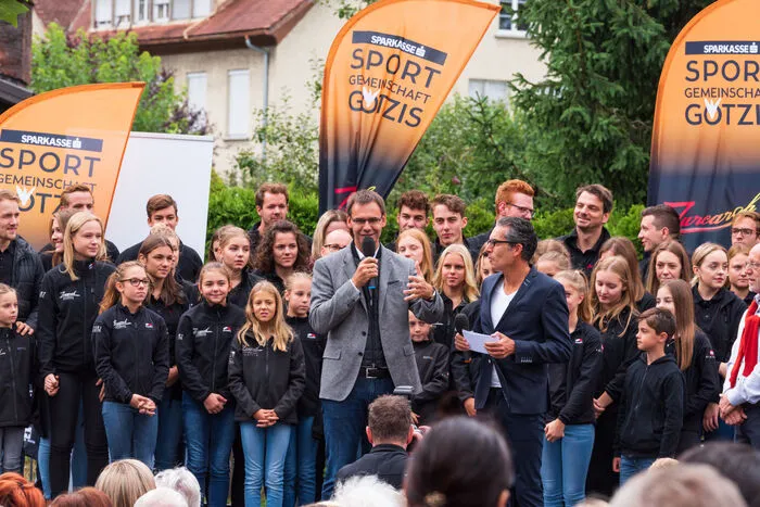 "Nach dem Höhenflug ist es wichtig, einmal sanft zu landen" und sich einige Wochen, erklärte er.