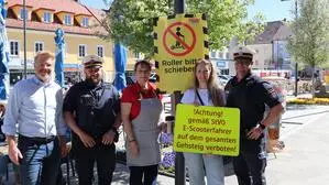 Bürgermeister Harald Bergmann, Revierinspektor Michael Doler, Monika Krist (Eiscafé La Dolce Vita), Gemeinderätin Amra Haller, Rudolf Schlager, Kommandant der Polizeiinspektion Knittelfeld