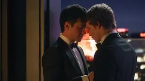 Hudson Williams und Connor Storrie in einer Szene von „Heated Rivalry“ 