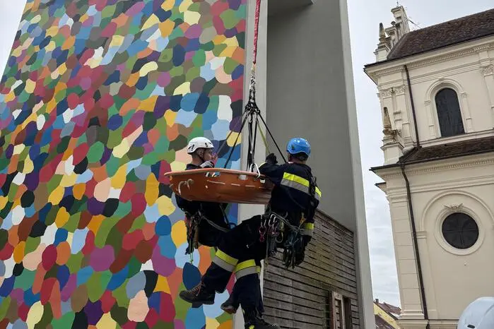 Die Kirchbacher Feuerwehr verfügt über MRAS Spezialkräfte (Menschenrettung und Absturzsicherung), die für Rettungseinsätze in absturzgefährdeten Bereichen ausgebildet sind