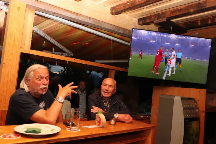 Auch ddas erste EM-Fußballspiel Italien gegen die Türkei konnte man ansehen!