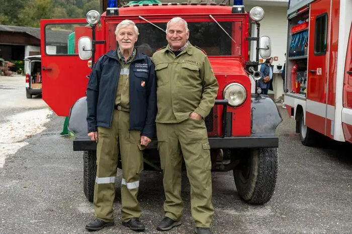 Peter Eberhard und Günther Steinwender sind die ältesten Mitglieder der FF Poitschach. Eberhard unterstützt die FF seit 45 Jahren.