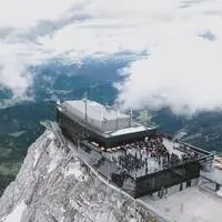 Die Dachstein-Bergstation ist einer der Energieschauplätze im Bezirk