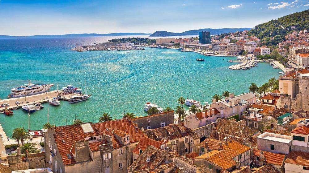 Split, gelegen an der kroatischen Adria-Küste