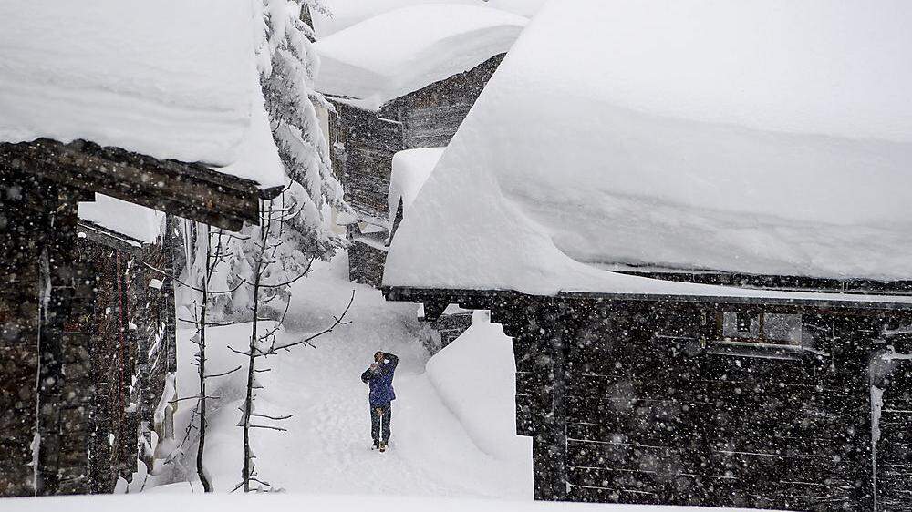 Enorme Schneemengen in der Schweiz