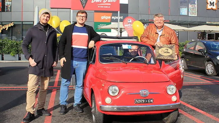 Philipp Mayrl, Petar Iliev (beide Getsby) und Fritz Walter, Geschäftsführer von Don Camillo