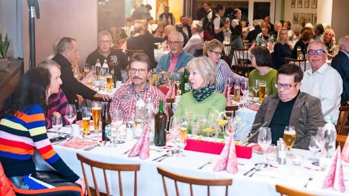 Im Rahmen der Geburtstagstour feierte die Kleine Zeitung im Gasthof Pack „Zur Lebing Au“ ihr 120-Jahr-Jubiläum mit 140 Leserinnen und Lesern. 