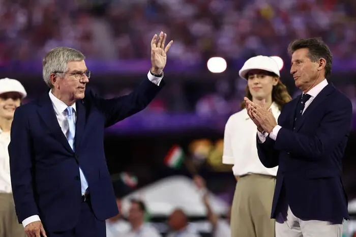 IOC-Präsident Thomas Bach (links) und Leichtathletik-Weltverbandspräsident Sebastian Coe