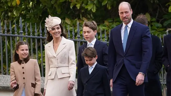 Prinz William und Prinzessin Kate erschienen in diesem Jahr mit ihren drei Kindern Prinz George, Prinzessin Charlotte und Prinz Louis beim Gottesdienst auf Schloss Windsor.