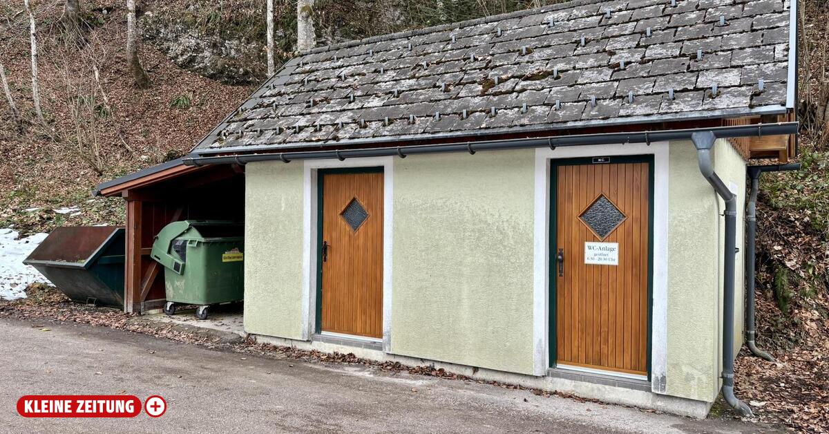 Neighborhood dispute forces pensioners to use cemetery toilet for weeks