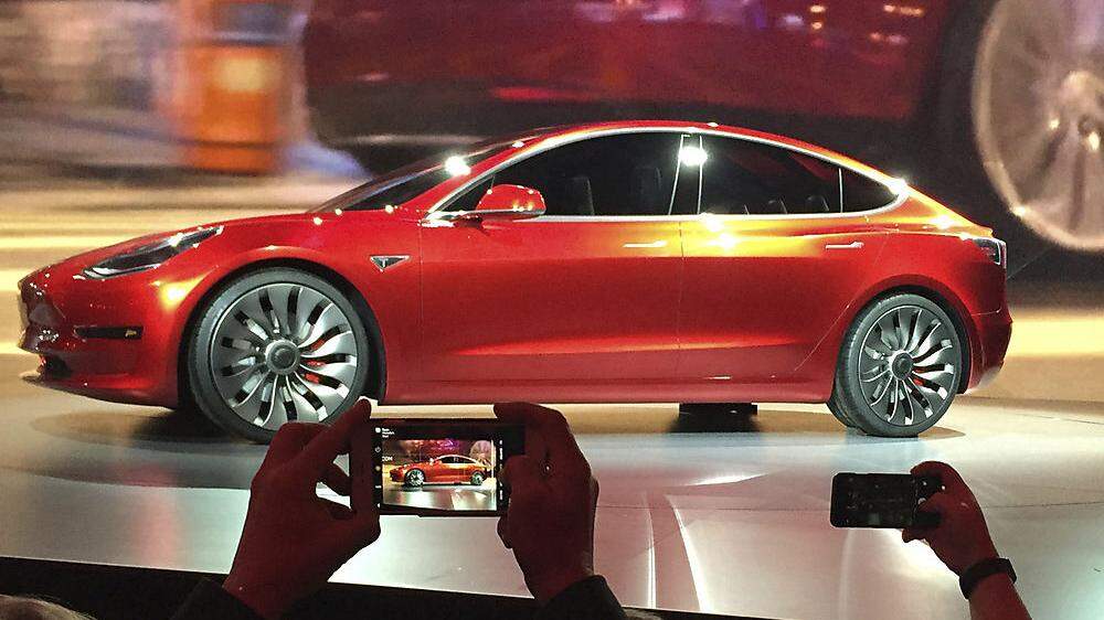 Es gibt bereits tausende Bestellungen des Model 3