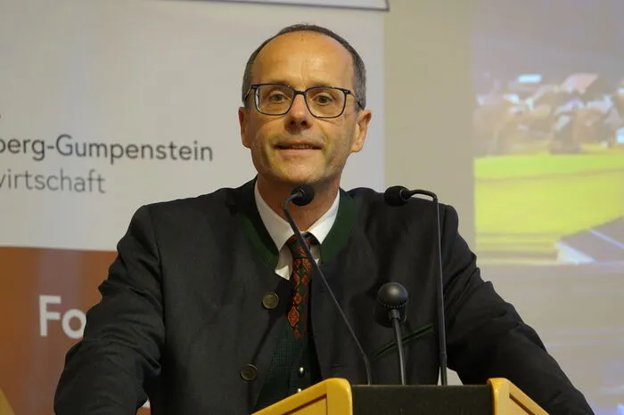 Institutsleiter Andreas Steinwidder