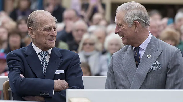 Prinz Philip mit Sohn Charles.