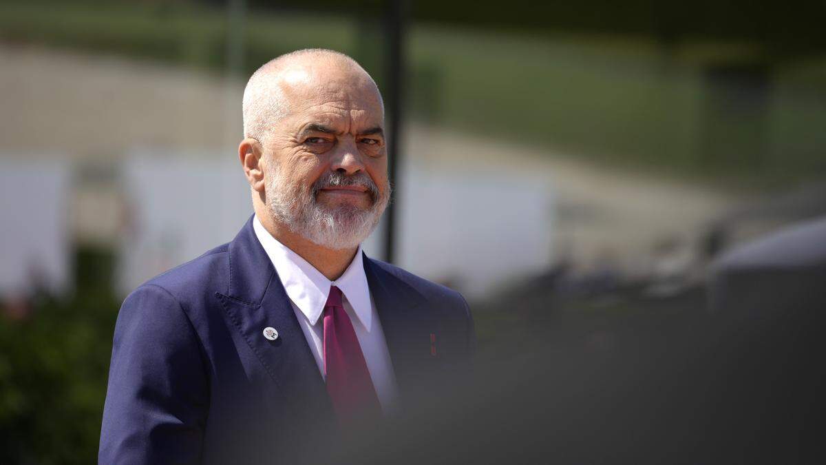 Der albanische Ministerpräsident Edi Rama geht wieder auf etwas Distanz zum Kosovo. 