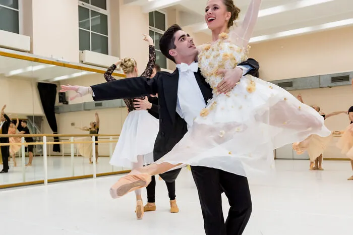 Hier ein paar Fotos von der Walzerprobe im Ballettsaal der Grazer Oper.
