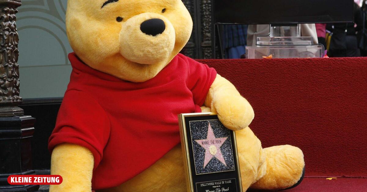 Bär feiert Winnie Puuhs Geburtstag mit Honig-Diebstahl in Bibliothek