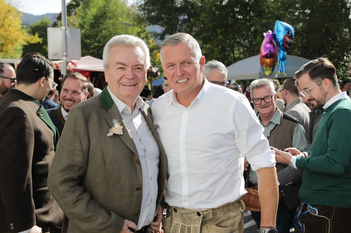 Auch Landeshauptmann-Stellvertreter Anton Lang (SPÖ) und FPÖ-Klubobmann Mario Kunasek haben den Gösser Kirtag bei herrlichem Wetter genossen