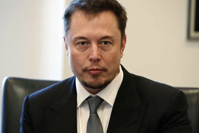 Offensichtlich wurde die Beziehung im April dieses Jahres beendet. Der 46-jährige Chef des Elektroautoherstellers Tesla hatte einen Post Heards am Montag ähnlich kommentiert. "Fernbeziehungen sind immer schwierig, wenn beide Partner intensive Arbeitsverpflichtungen haben, aber wer weiß, was die Zukunft bringt", schrieb Musk.
