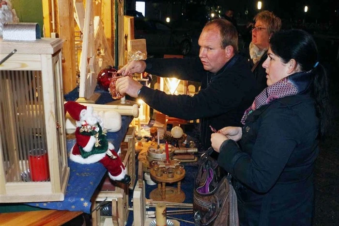 Denn die Einnahmen vom Adventmarkt sowie zusätzliche Spenden des Thermenresorts...