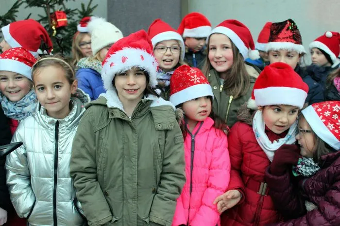Die Eröffnung gestaltete die Volksschule St. Andrä , mit den Die Eröffnung war eine Sache für die Volksschule St. Andrä. Die Kids, begleitet von Dagmar Maier und Margit Glantschnig-Obrietan, begeisterten auf allen Linien.            sehr schön