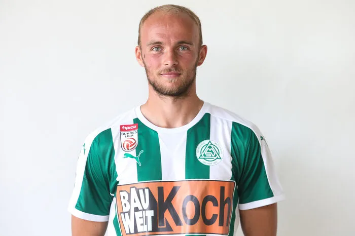 Lukas Rath, geboren am 18. Jänner 1992 Verein als Profi: Mattersburg Spiele für Mattersburg (vor der Saison): 179