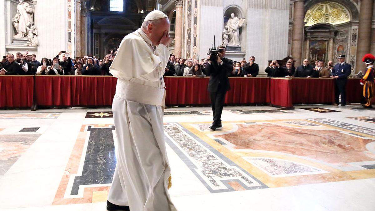 Papst Franziskus sei einsam, sagt der Vatikankenner Marco Politi