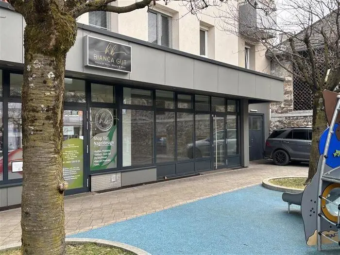 Noch ist das Nagelstudion in der Italiener Straße wie gewohnt geöffnet