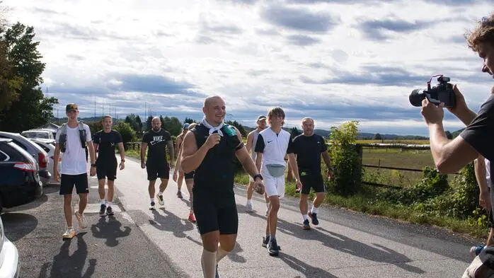 Stolz auf seine Leistung: Philipp Vidovic absolvierte 100 Kilometer in 13:15 Stunden