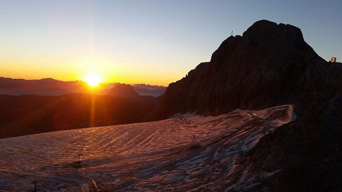 Sonnenaufgang am Dachstein