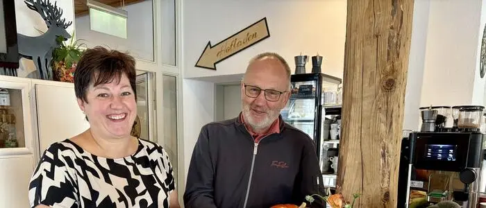 Elke und Andreas Brandl führen nicht nur den Hof in Kleinlobming, sondern auch das Café samt Hofladen in Großlobming