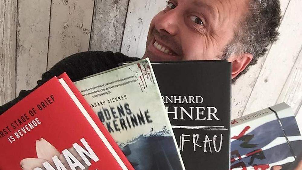 Bernhard Aichner, in  Sillian und Heinfels aufgewachsen, landete mit seiner „Totenfrau“ einen Bestseller. Aichner wird von der internationalen Presse abgefeiert. Sein Buch erscheint demnächst in neun Ländern, auch in Korea 