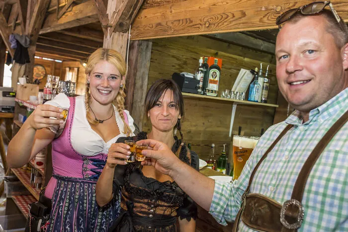 Es darf ein kleiner Begrüßungsschnaps sein
