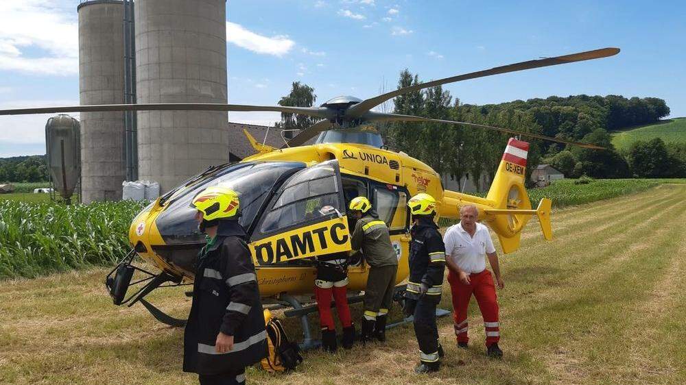 Ein 41-jähriger Mann musste mit dem Hubschrauber ins LKH Graz geflogen werden