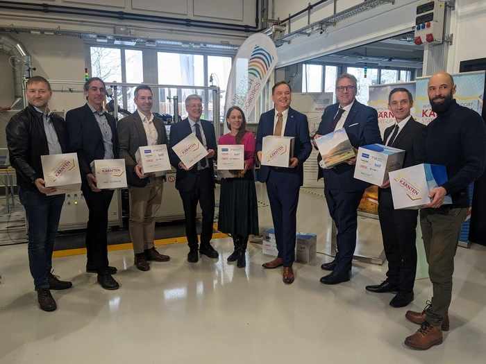 build! GF Jürgen Kopeinig (2. v.l.), build! Partner CVF Investment Manager René Ratz (1. v.r.) mit den Kärntner Ökosystem-Partnern und LH Peter Kaiser bei „2 Minuten 2 Millionen“ mit den Start-up Tickets