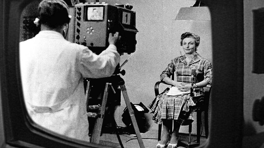 Die erste Fernseh-Sprecherin des ORF, Franziska Kalmar (1955).