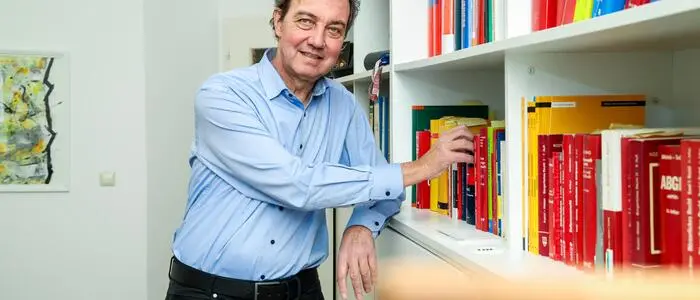 Altstadtanwalt Rainer Beck spricht sich in Verfahren zum Altstadtschutz gegen die vom Land geplanten Einzelgutachten  aus