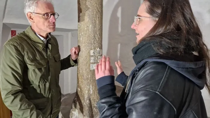 Der steirische Landeskonservator Christian Brugger mit Diplomandin Natali Grodecki