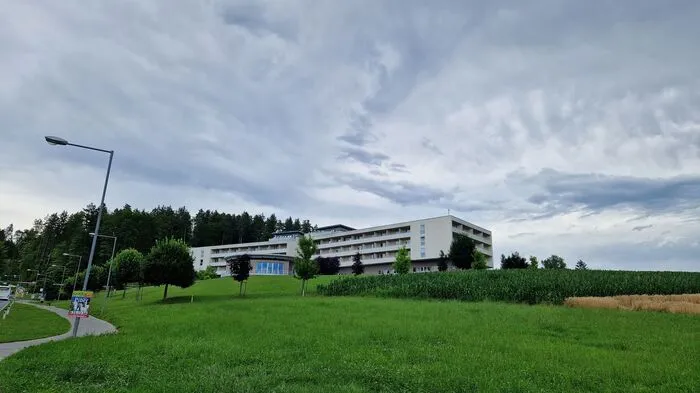 Was in den letzten Wochen in der Therme Nova saniert wurde: 40 Zimmer des Thermenhotels wurden mit neuen Bettenboxen ausgestattet.