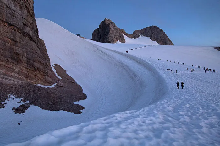 Es fand am frühen Morgen des 20. Juni am Dachsteingletscher statt.