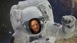 Wenn sich André Hensel (50) nicht mit Raumfahrt befasst, leitet er Kärntens FH-Bibliothek