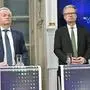ABD0225_20241124 - GRAZ - ÖSTERREICH: (v.l.) SPÖ-Spitzenkandidat und Landeshauptmann-Stv. Anton Lang (SPÖ) und ÖVP-Spitzenkandidat und Landeshauptmann Christopher Drexler (ÖVP) am Sonntag, 24. November 2024, im Rahmen der Steirischen Landtagswahl in Graz. - FOTO: APA/HANS KLAUS TECHT