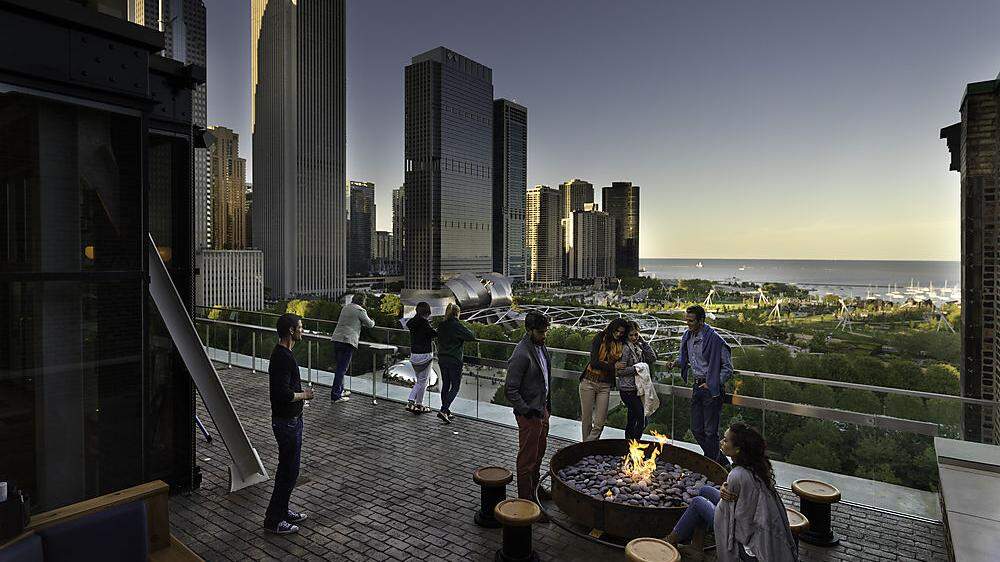 Blick von der Roof-Bar des Hotels „Chicago Athletic Association“