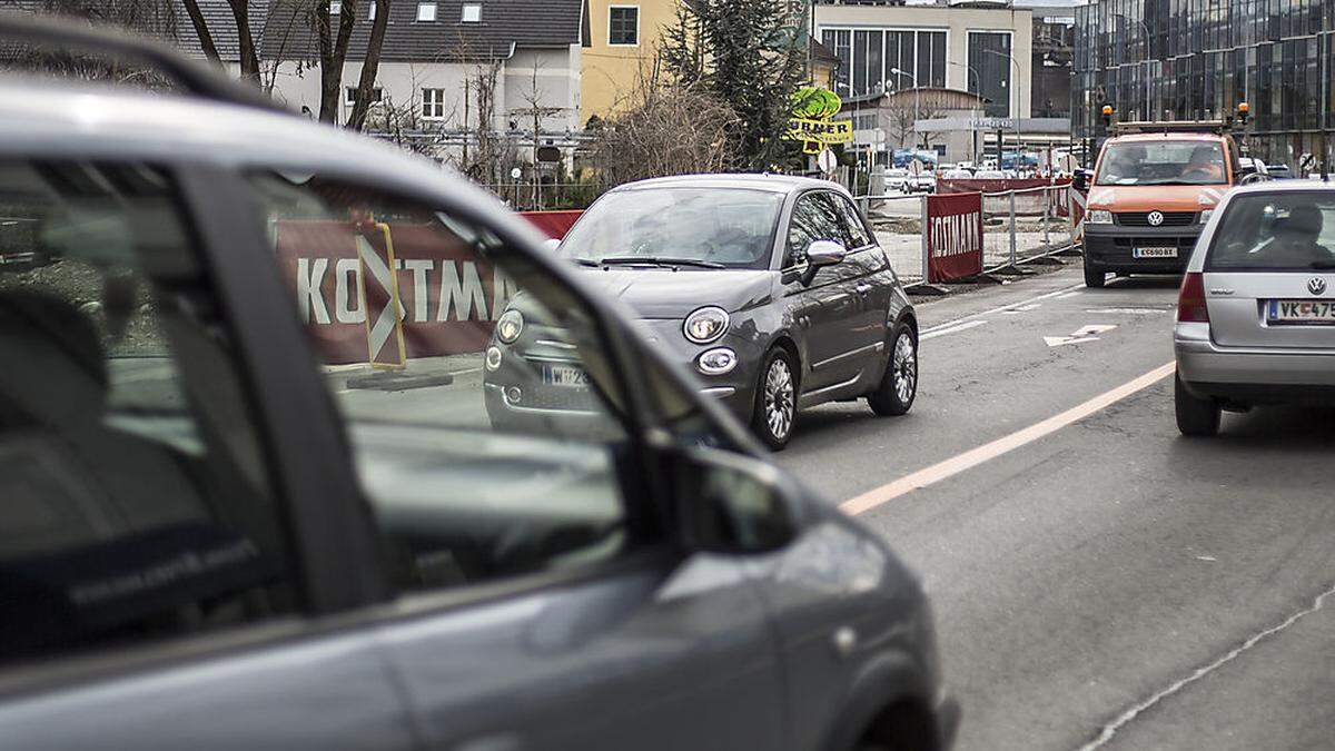 Die Pischeldorfer Straße wird täglich von 30.000 Pkw befahren. Ab 3. Juli wird sie gesperrt