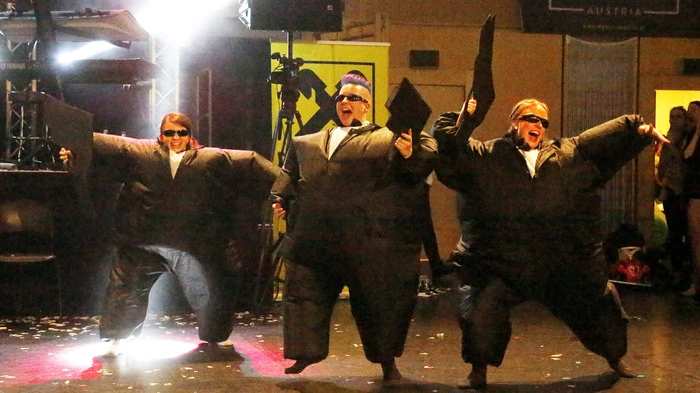 Rund um „Skyfall – Im Auftrag der Matura“ drehte sich der Abschlußball...