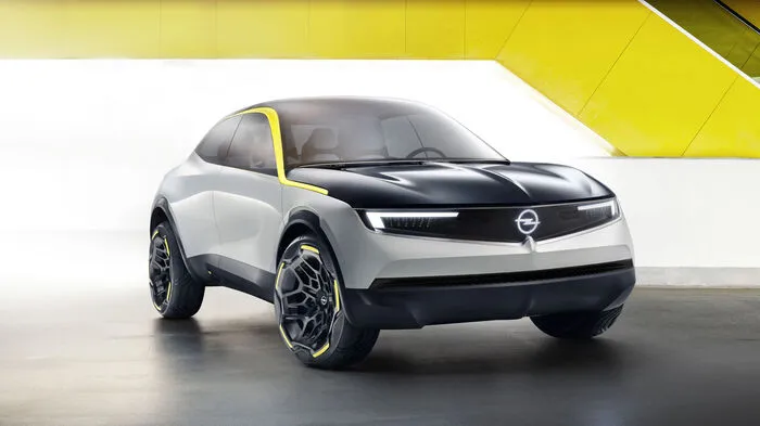 Opel hat eine neue Studie ins Rampenlicht geschoben, die einen Ausblick auf künftige Modelle der Marke mit dem Blitz geben soll. Der GT X Experimental ist ein gerade einmal 4,06 Meter langes SUV mit fünf Türen.