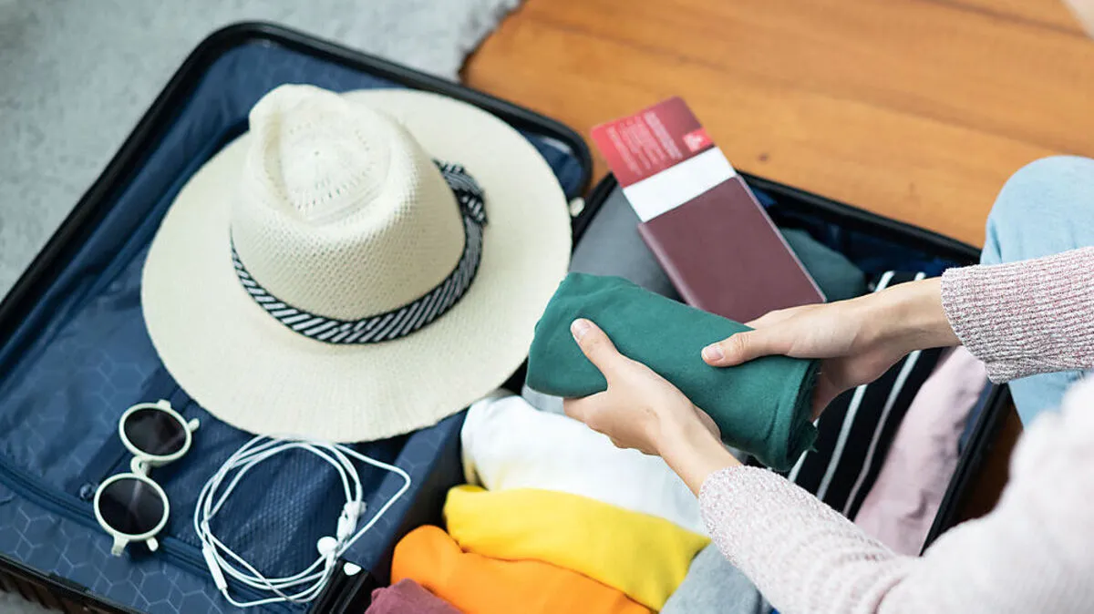 Die Covid-19-Pandemie hat Auswirkungen auf die Reise-Storno- und auf die Reise-Krankenversicherung. Bei der Planung des Urlaubs also unbedingt checken, welche Bedingungen in der Reiseversicherung aktuell gelten