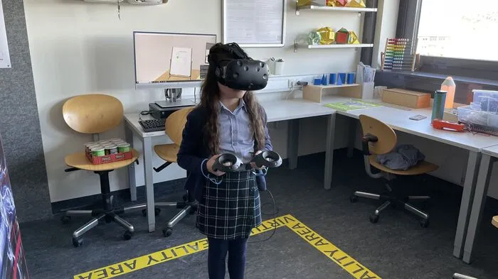 Per Virtual Reality Bille können die Besucherinnen und Besucher in der tiefsten Tropfsteinhöhle Österreichs Höhenmessungen vornehmen. 