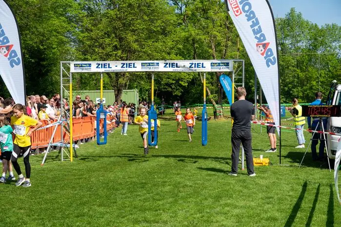 Bis zum letzten Meter voller Einsatz bei den Läuferinnen und Läufern